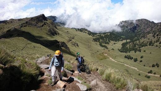 club de alpinismo dedicados a la práctica del montañismo en México. Organizamos excursiones de trekking encontrando los mejores lugares para hacer senderismo en México. Nos encargamos de difundir el excursionismo dirigido por nuestros mejores guías de alpinismo en México