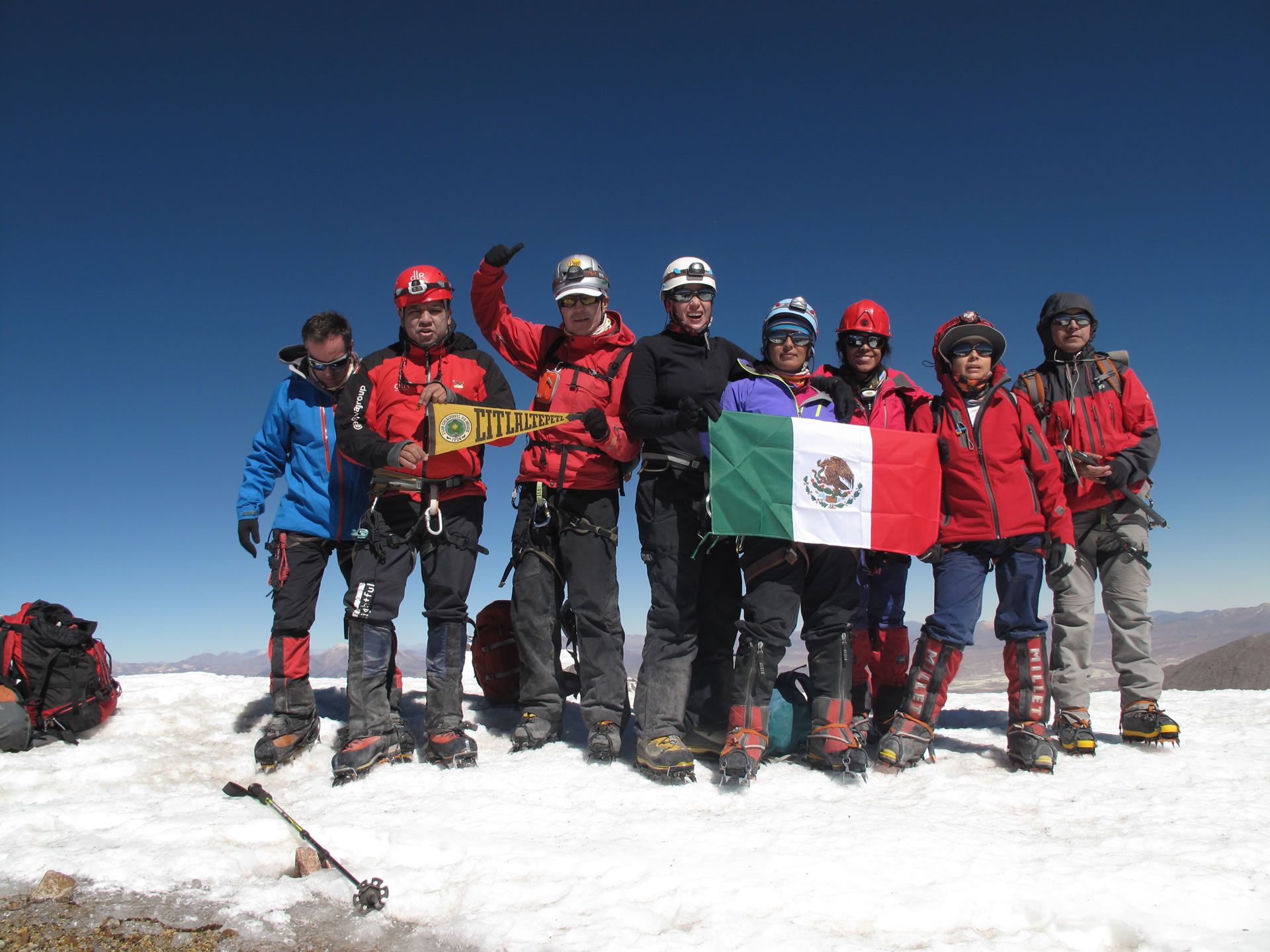 expediciones trekking alpinismo montañismo senderismo