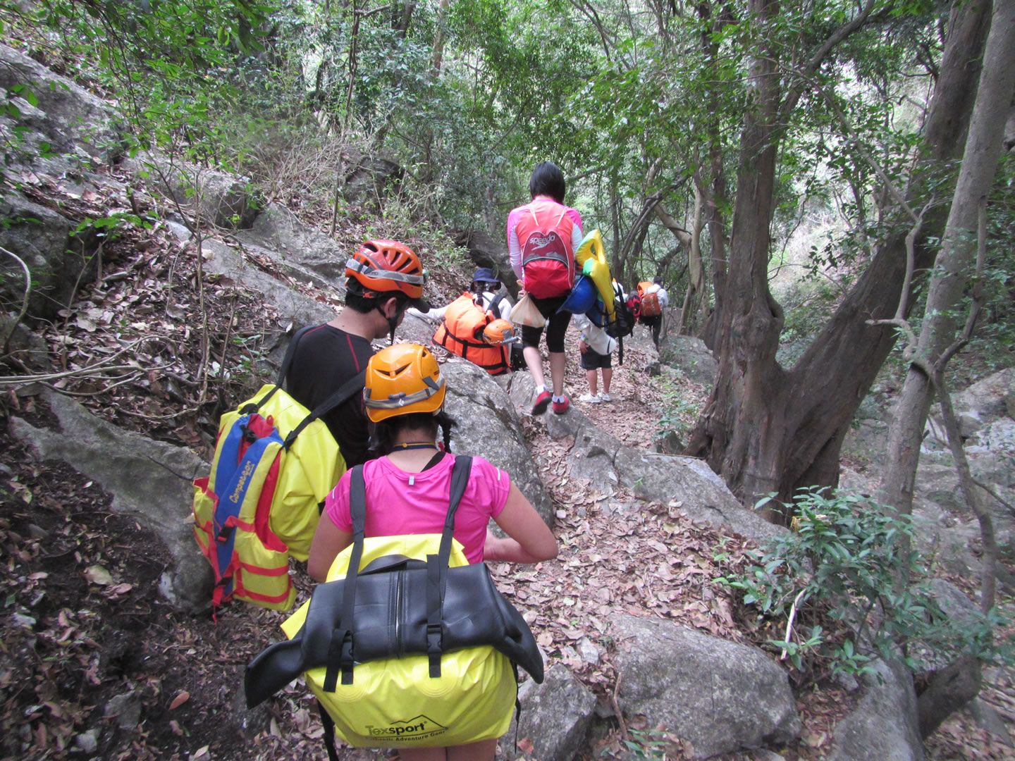 Cursos alpinismo ríos subterráneos club citlaltépetl